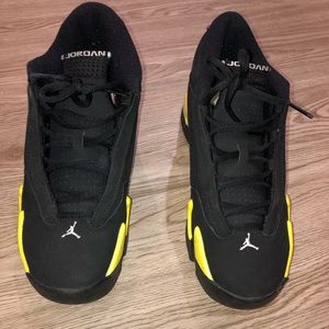 bumblebee jordan 11